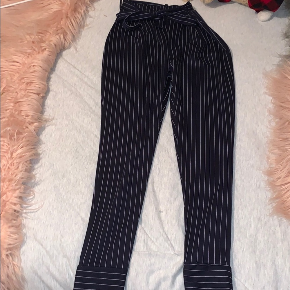 Pants and crop top matching set - Picture 2 of 2